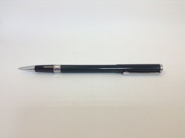 画像2：ボールペン付きタッチペン（100円ショップ・ダイソー）